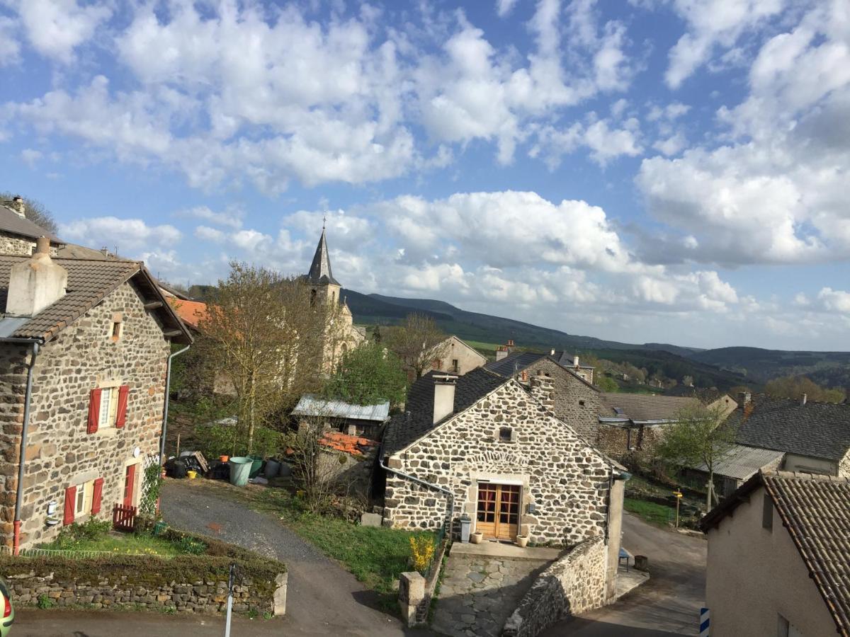 Auberge De La Tour Freycenet-la-Tour Екстер'єр фото