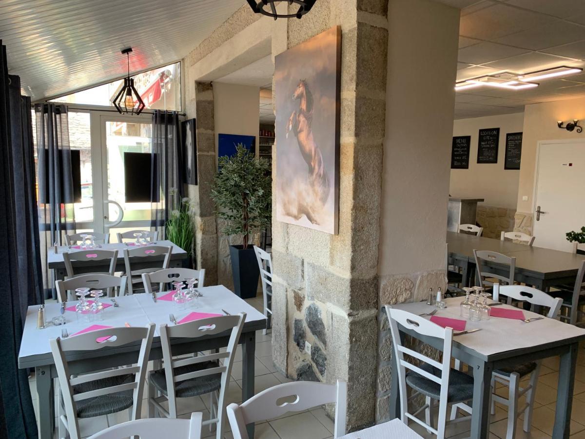 Auberge De La Tour Freycenet-la-Tour Екстер'єр фото